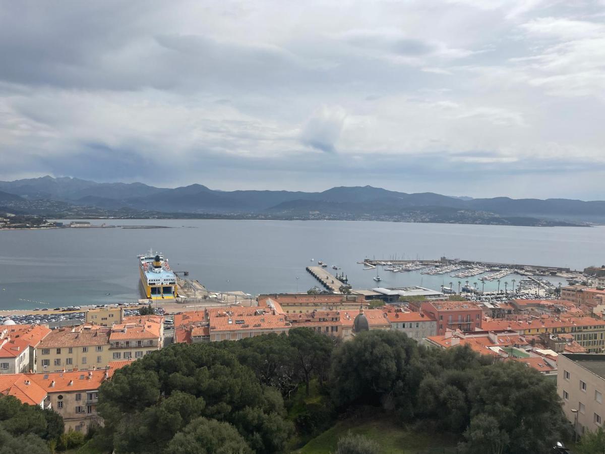 Appartement Avec Vue Mer Exceptionnelle Ajaccio  Luaran gambar